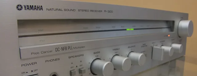 Yamaha stereo receiver