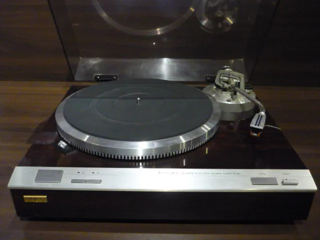 Technics SL-M1