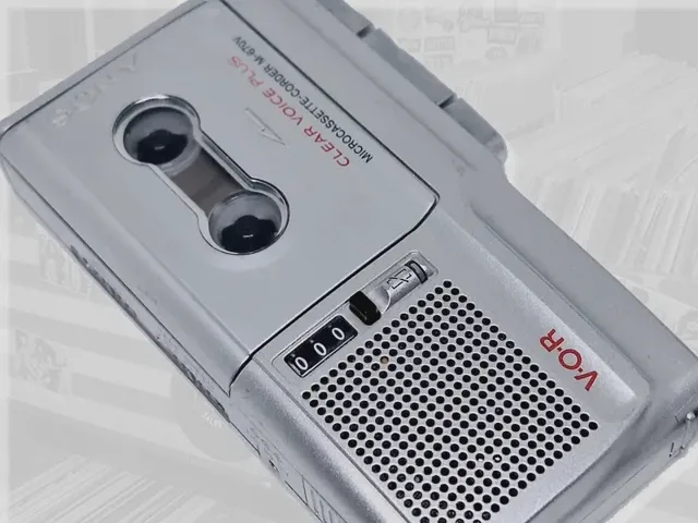 SONY M-670V