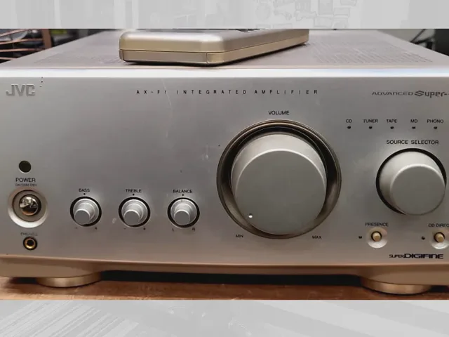JVC AX-F1
