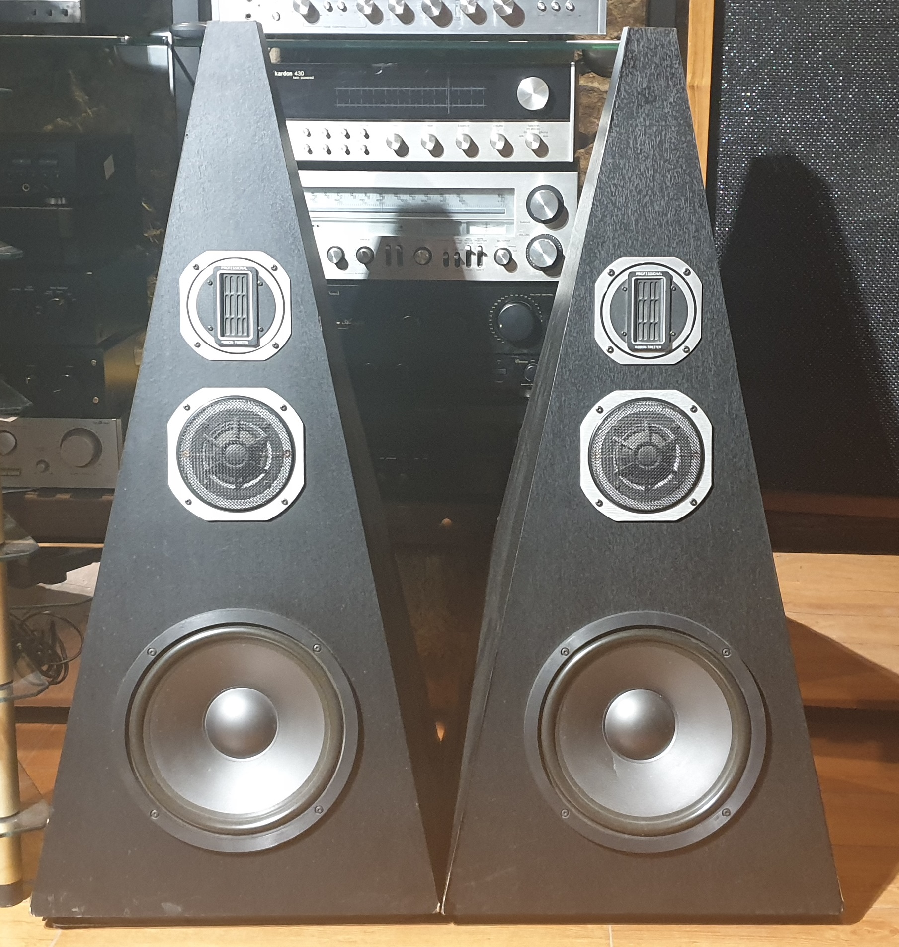 Visaton_pyramide_loudspeakers-1